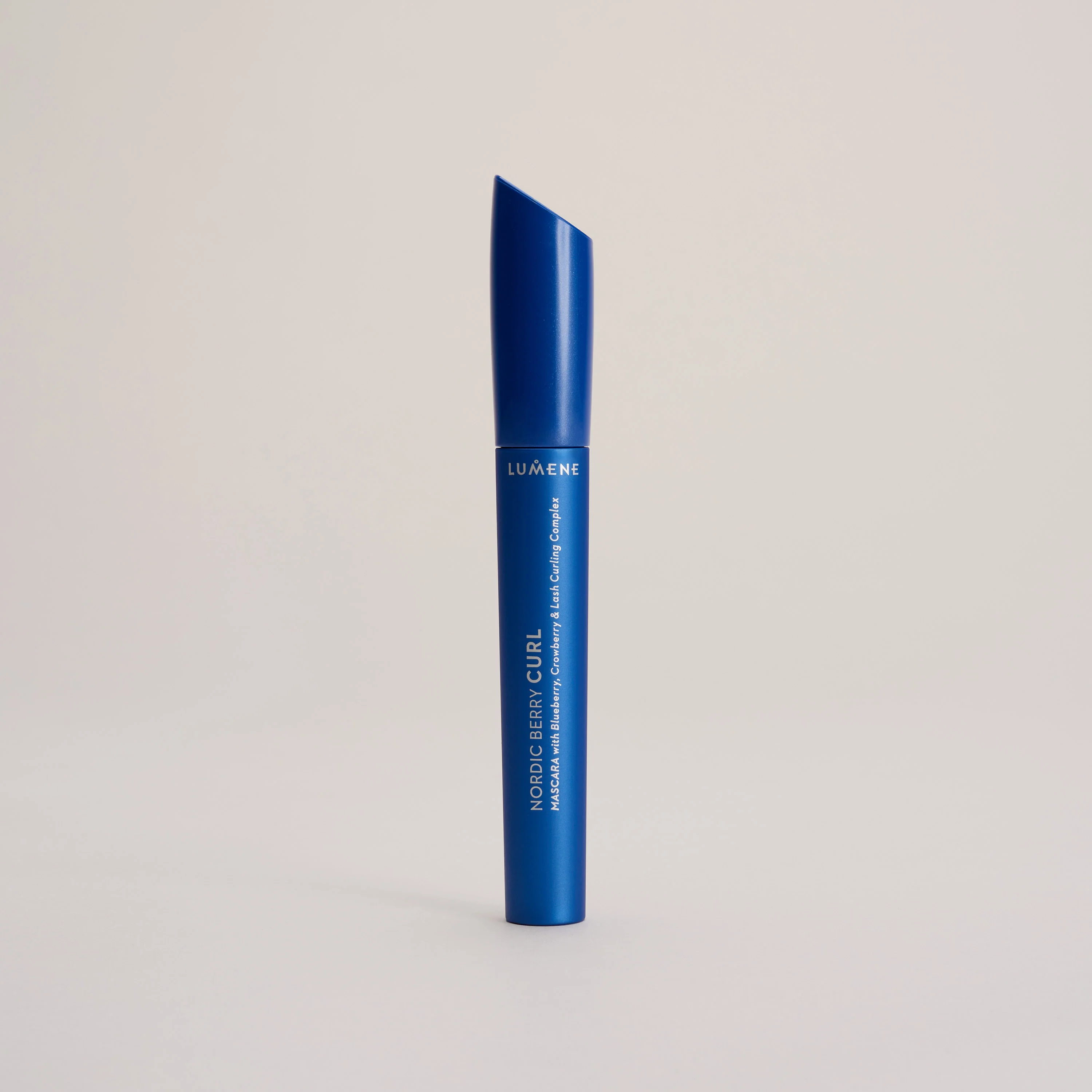 Nordic Berry Curl Mascara